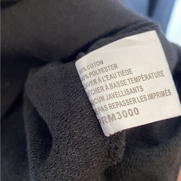 Young Whales Brand Sweatshirt size XL Victor Cruz New York Giants Retired Brand - Picture 4 of 6